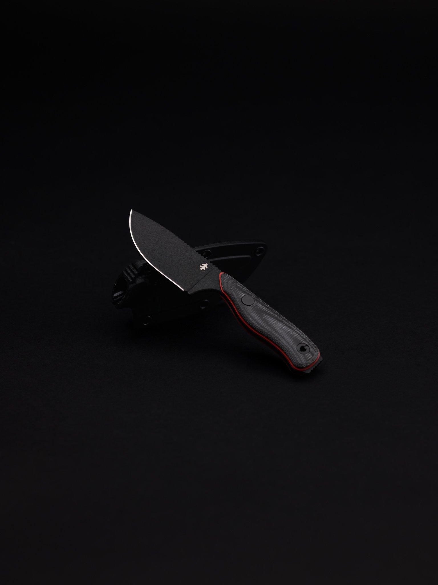 Leicht Precision Fixed Blade | D2 Steel, Ergonomic Micarta, and